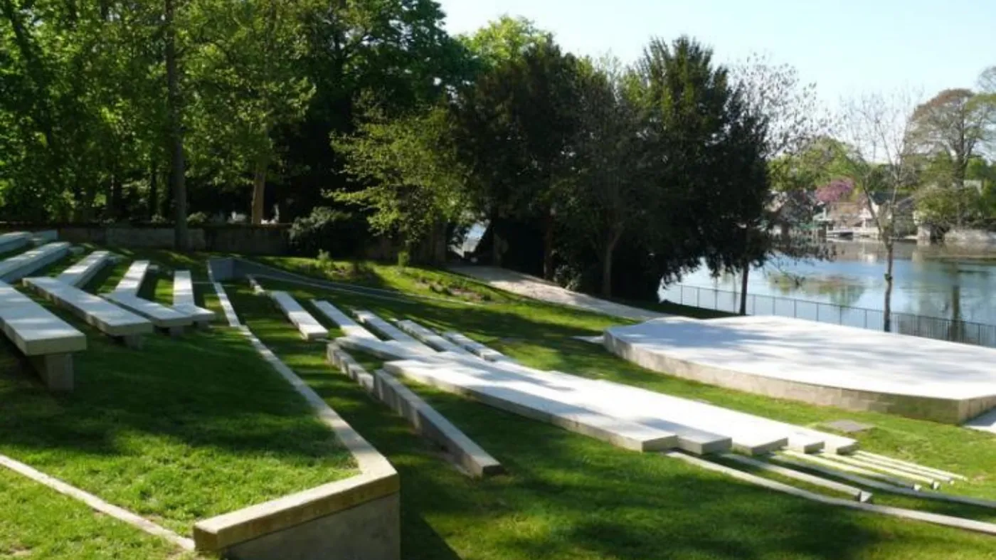 Amphithéâtre parc du Poutyl